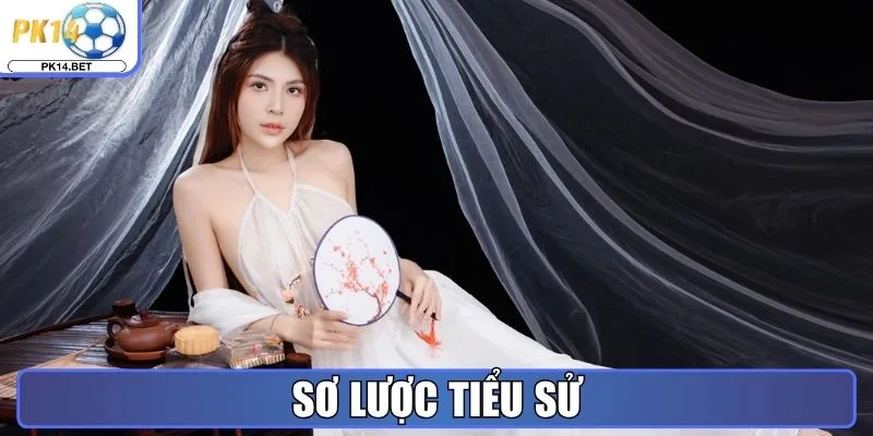 Sơ lược tiểu sử